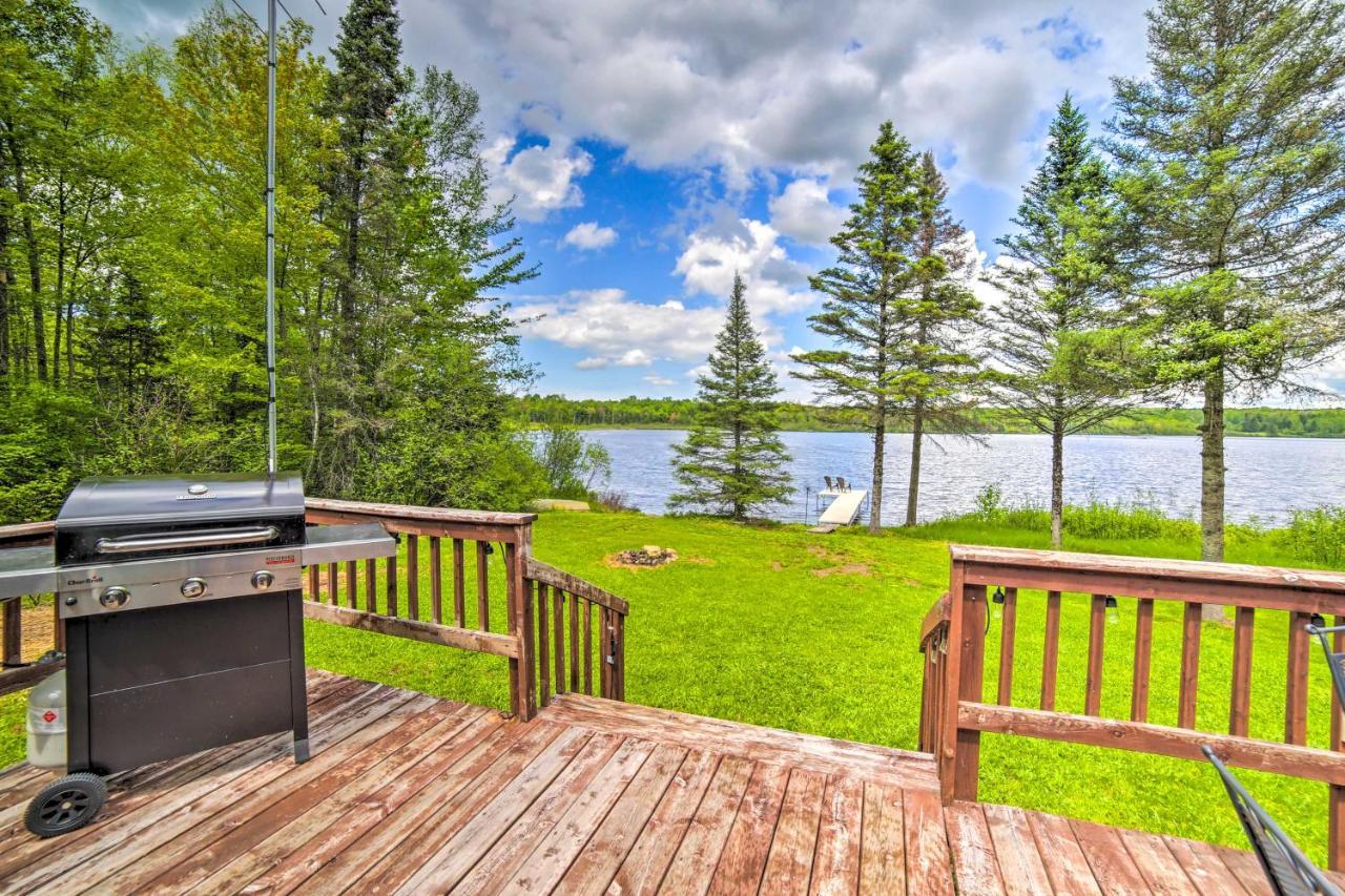 Secluded Woodsy Watersmeet Cabin With Fire Pit! Villa Exterior photo